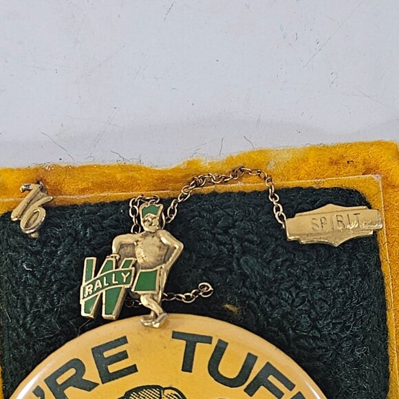 Vintage Warriors Spirit Memorabilia Lot Buttons Ribbons Pennant Mug & Tassel - Picture 10 of 13